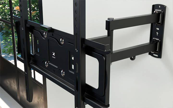 Soporte Xtech articulado con inclinación y giro para pantallas de 32″ a 55″ -XTA-425
